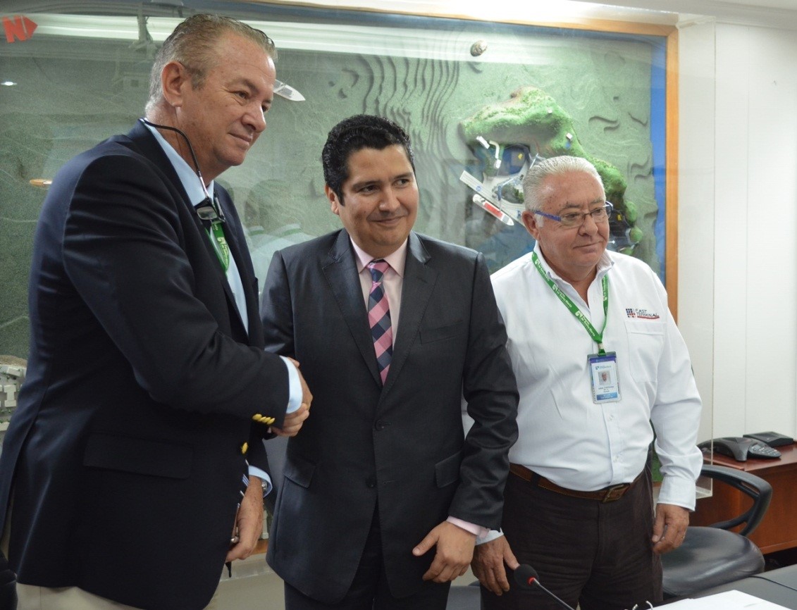 Mauricio Suárez, gerente general del Puerto de Santa Marta y don José María Freixa Solá, presidente de Fast Terminal International